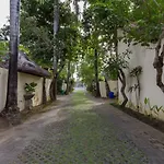 Reddoorz Plus @ Beraban Seminyak